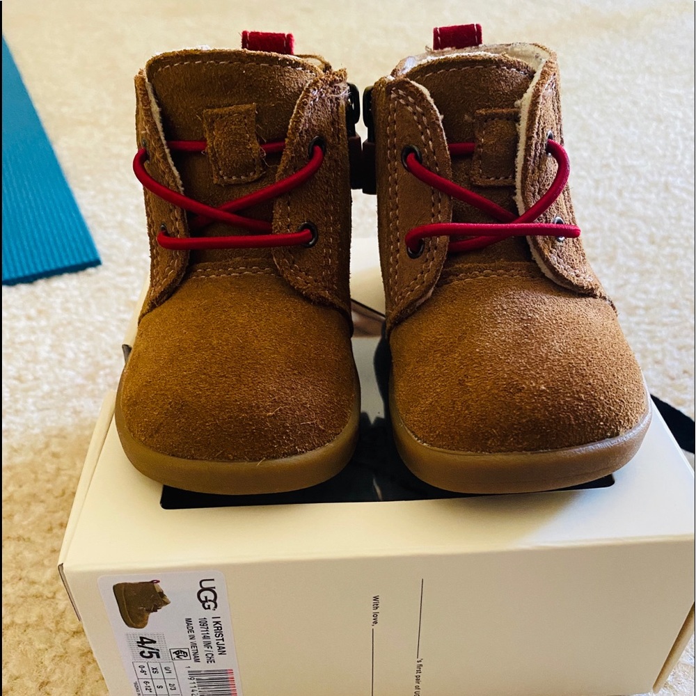 Unisex Ugg’s Infant Boots